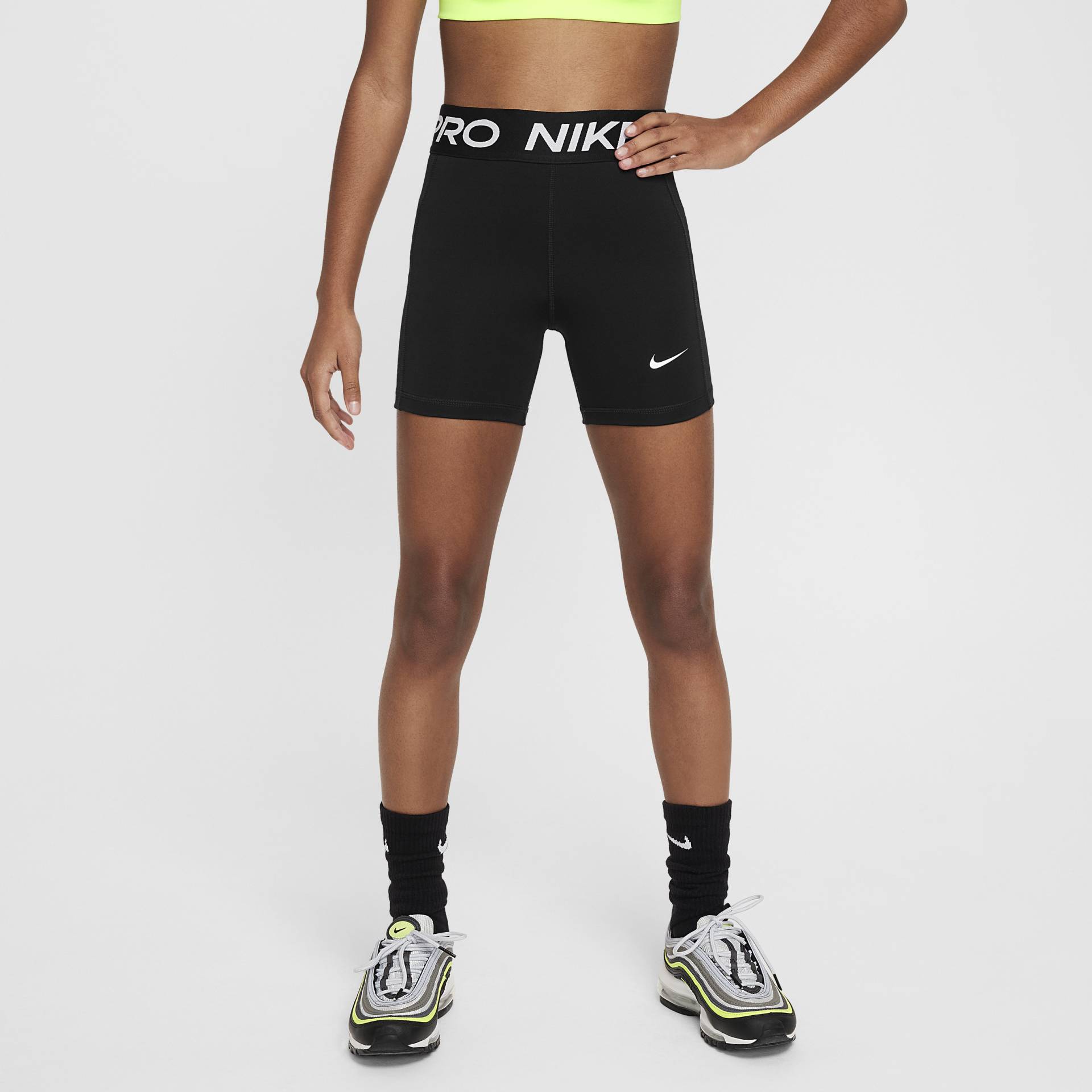 Nike Pro Leak Protection: Periodensichere Dri-FIT-Shorts für ältere Kinder - Schwarz von Nike