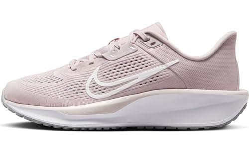 Nike Quest 6 Damen Straßenlaufschuh, Platinum Violet/White-Wolf Grey, 40 EU Nike Quest 6 Damen Straßenlaufschuh, Platinum Violet/White-Wolf Grey, 40 EU von Nike