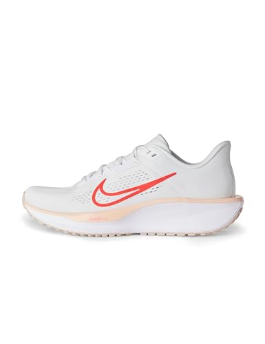 Nike Quest 6 Straßenlaufschuh für Damen Laufschuh, White/Bright Crimson-Washed Coral, 44 EU Nike Quest 6 Straßenlaufschuh für Damen Laufschuh, White/Bright Crimson-Washed Coral, 44 EU von Nike