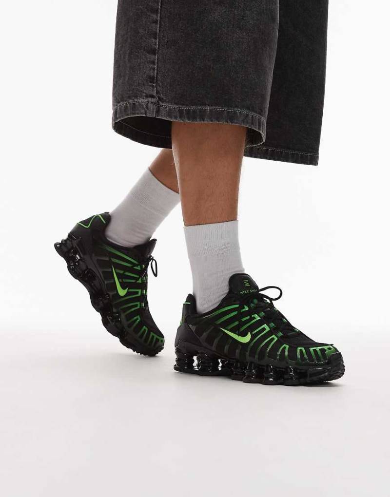 Nike - Shox TL - Unisex-Sneaker in Schwarz und Grün von Nike