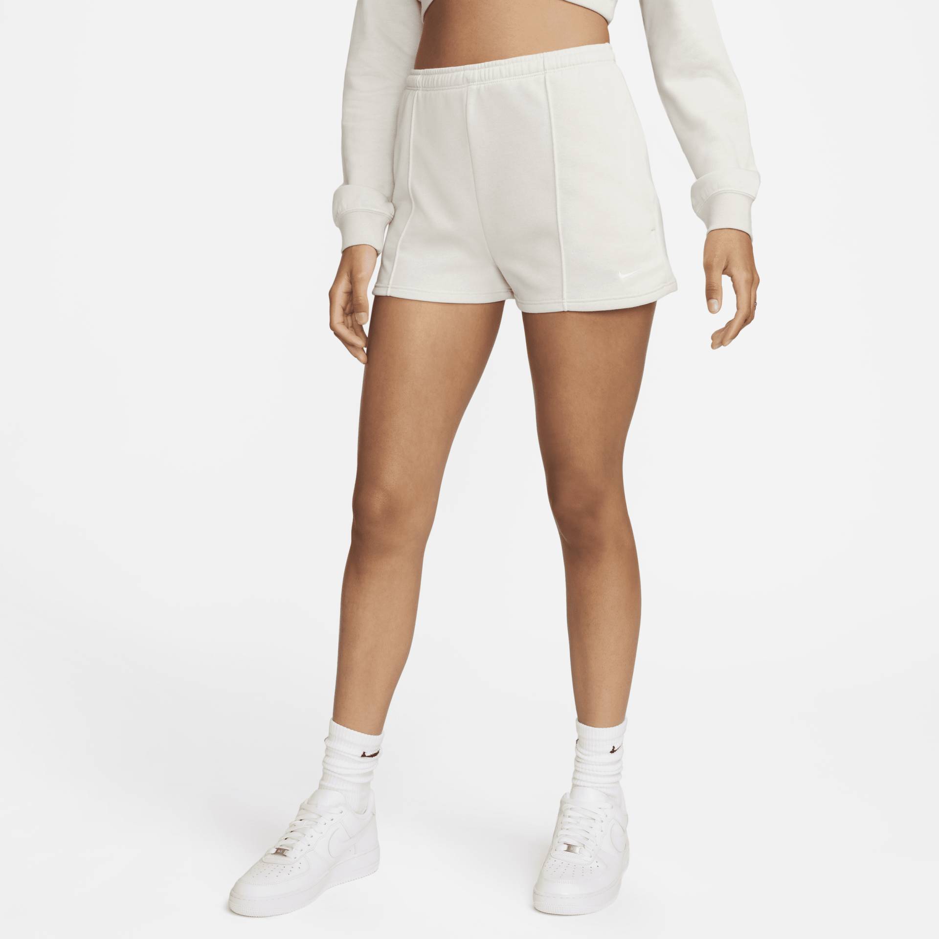 Nike Sportswear Chill Terry French-Terry-Shorts (ca. 5 cm) mit hohem Taillenbund und schmaler Passform für Damen - Braun von Nike