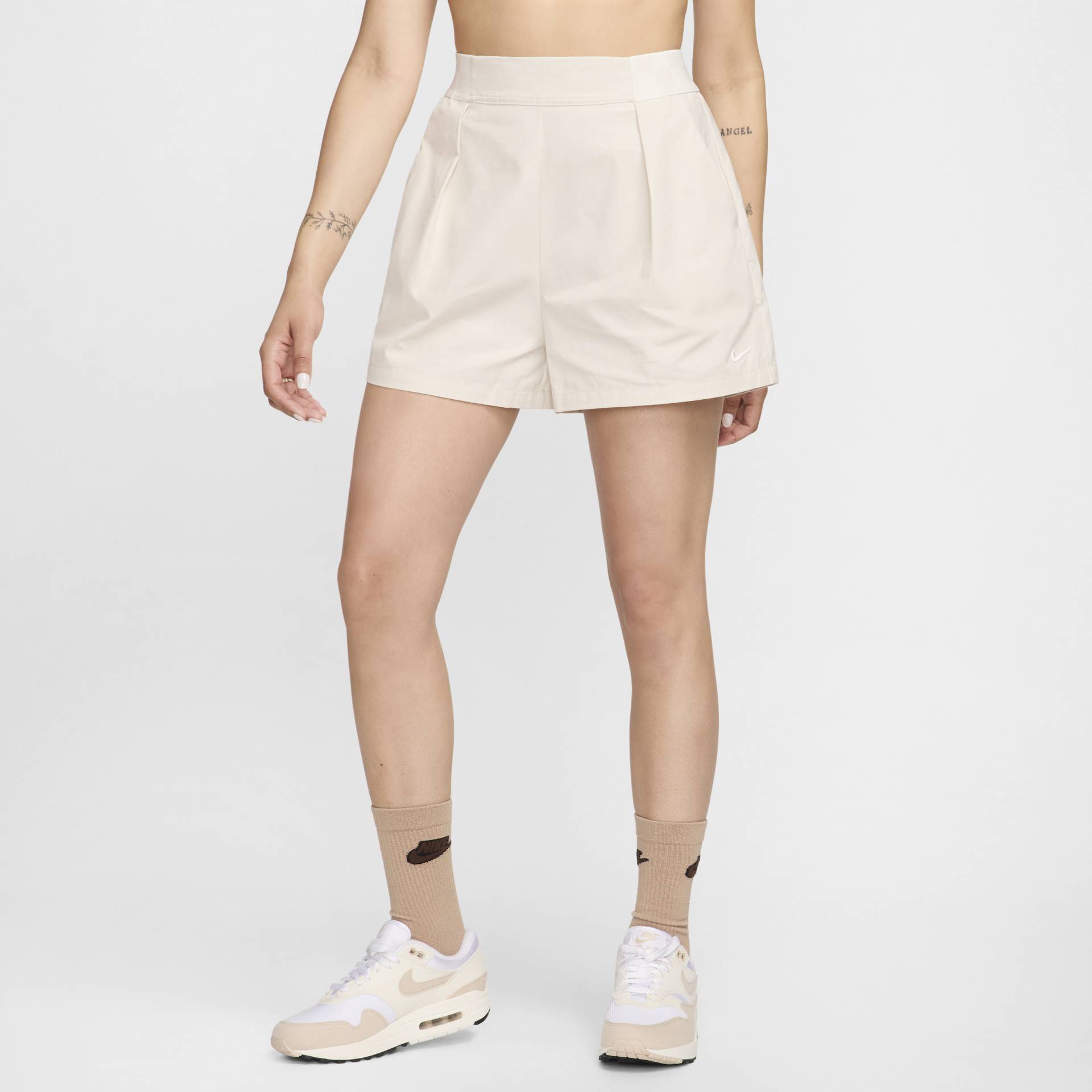 Nike Sportswear Collection Trouser-Shorts für Damen mit hohem Taillenbund (ca. 7,5 cm) - Braun von Nike