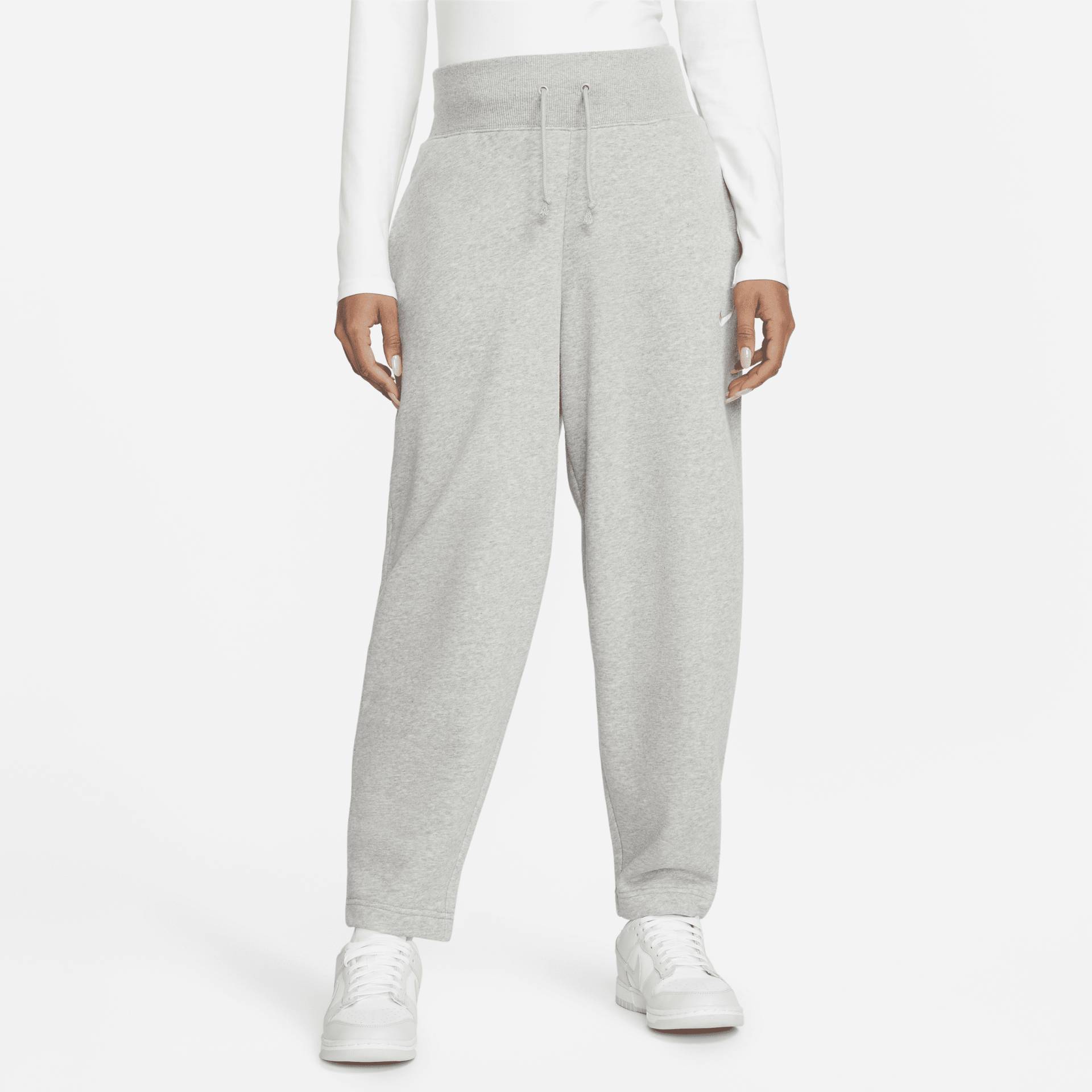 Nike Sportswear Phoenix Fleece 7/8-Curve-Trainingshose mit hohem Taillenbund für Damen - Grau von Nike