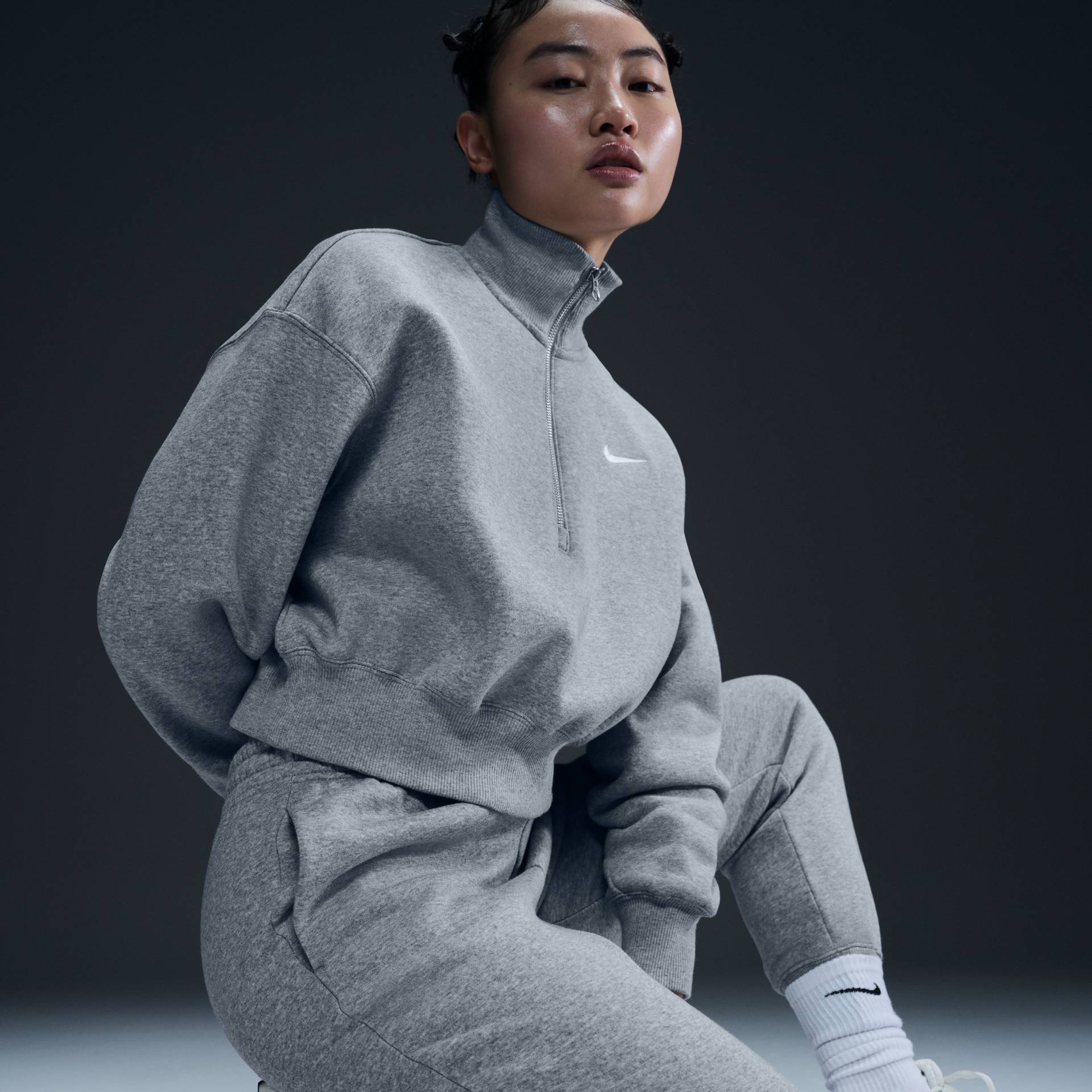 Nike Sportswear Phoenix Fleece Kurz-Sweatshirt mit Halbreißverschluss für Damen - Grau von Nike