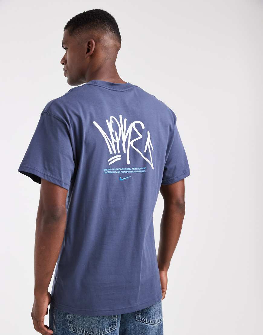 Nike Street - T-Shirt in Marineblau mit Grafik von Nike