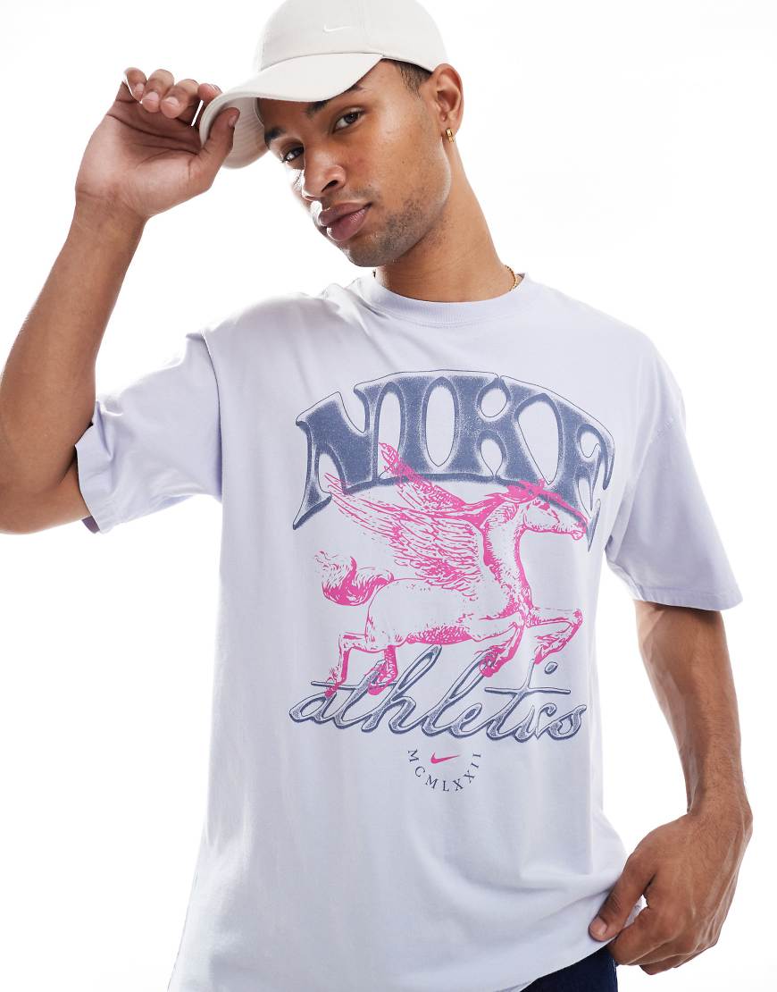 Nike - T-Shirt in Flieder mit Print-Blau von Nike
