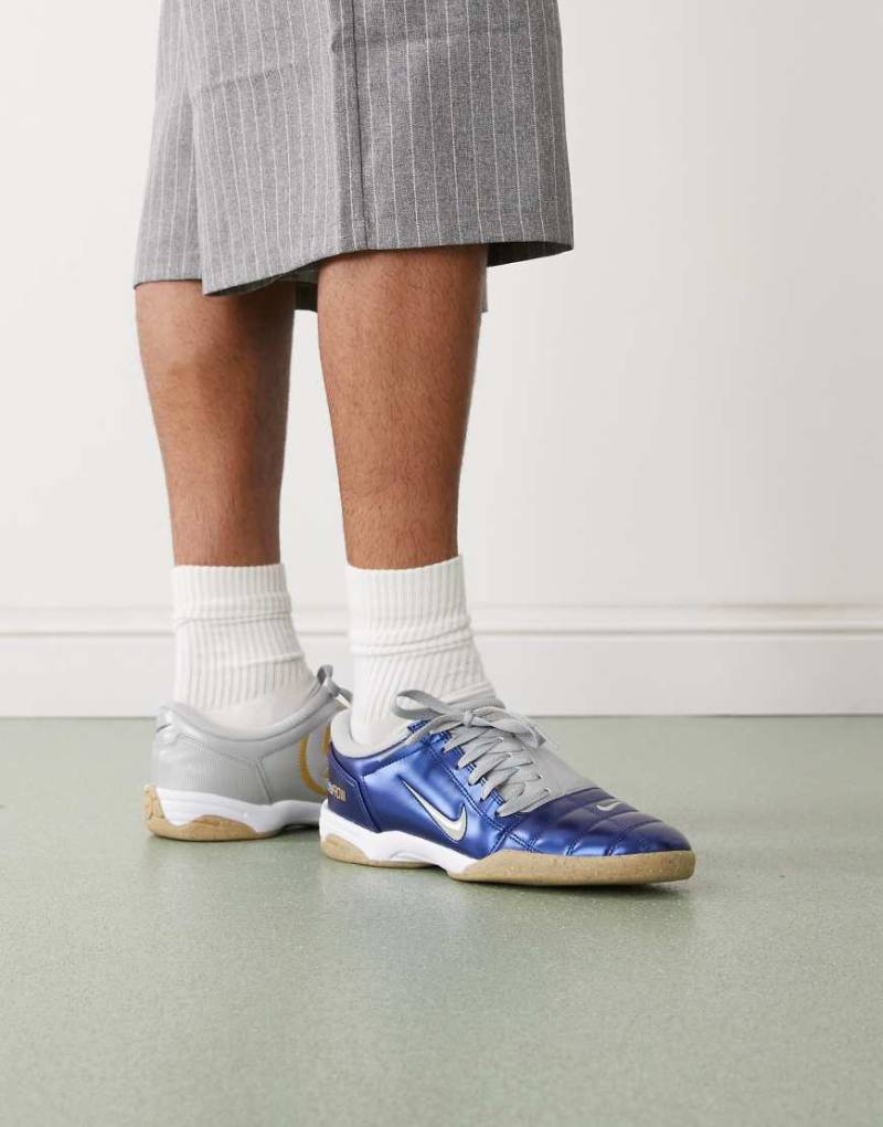 Nike - T90 - Sneaker in Marineblau und Grau von Nike