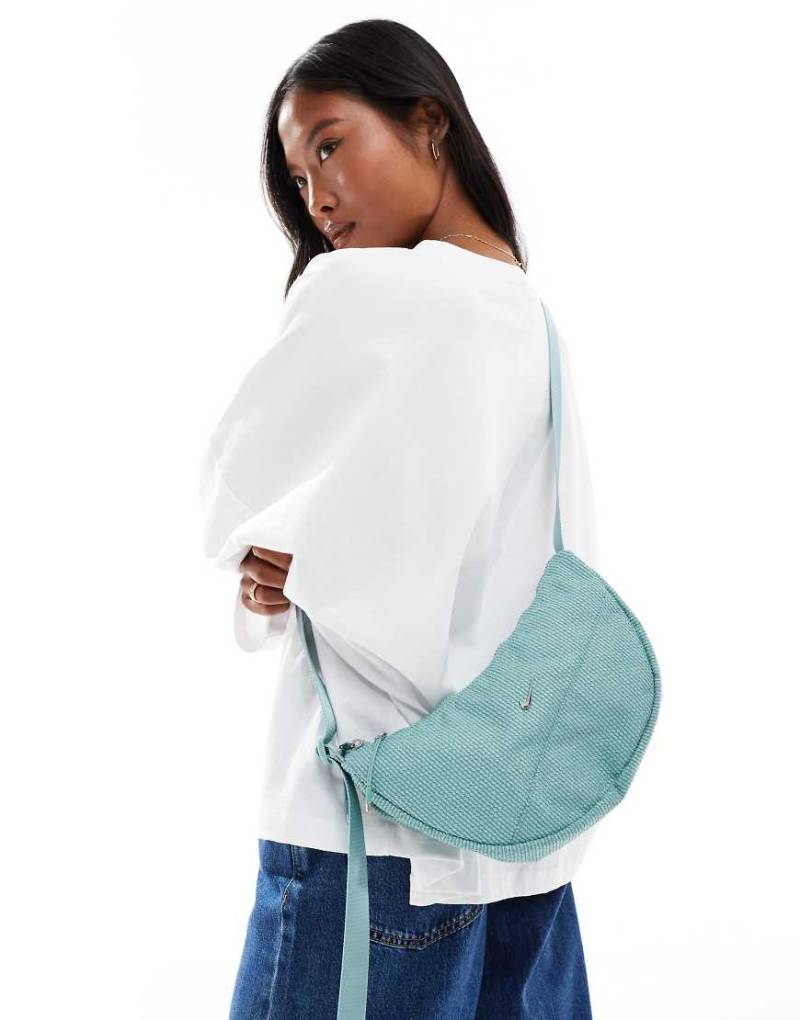 Nike - Umhängetasche in Grün mit Waffelstruktur von Nike