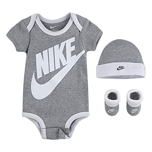 Nike Unisex-Kinder Futura Logo 3pc Set T-Shirt, Grau (Dk Grey Heather), (Herstellergröße: 86/92) von Nike