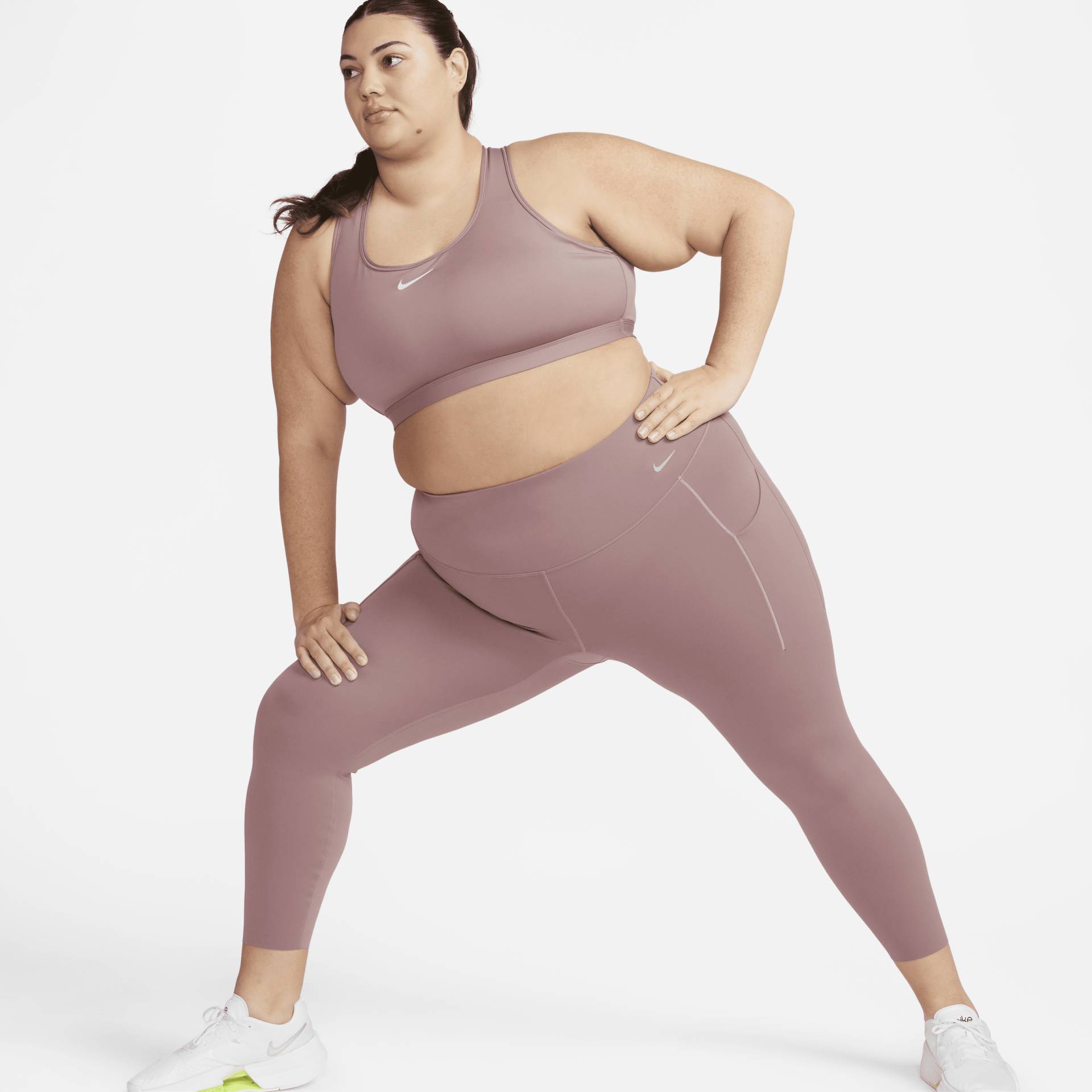 Nike Universa 7/8-Leggings mit Taschen, mittlerem Halt und hohem Bund für Damen - Lila von Nike