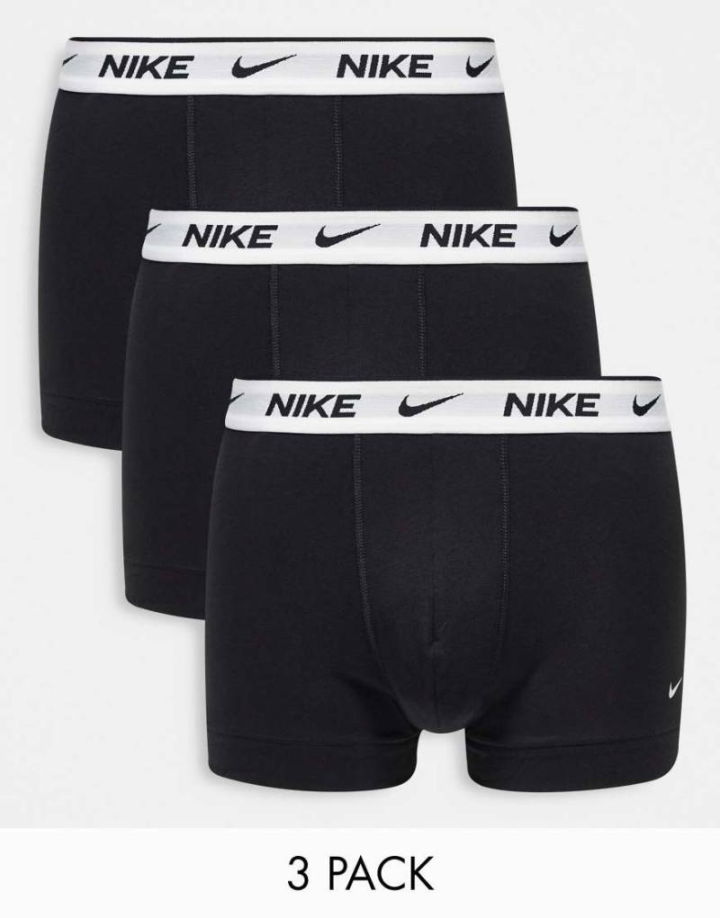 Nike - Unterhosen aus Baumwolle mit Stretchanteil in Schwarz im 3er-Pack mit weißem Bund von Nike