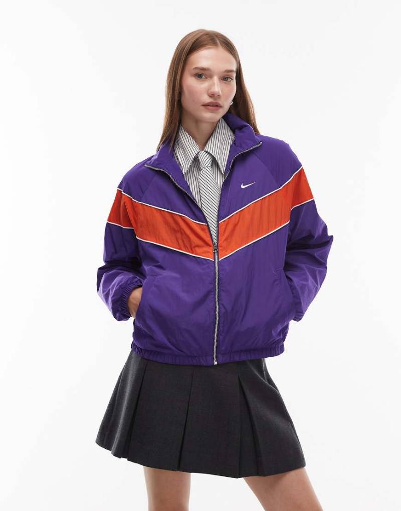 Nike - Windrunner - Trainingsjacke aus Webstoff in Lila von Nike