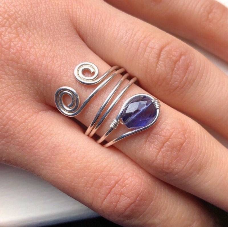 Iolite Ring, Tansanit-Farbener Iolith Ring von NikkisNicNaks