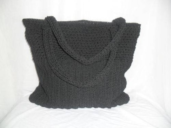 Handgestrickte Gehäkelte Handtasche von NikmarFashion