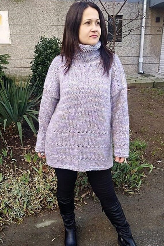 Handgestrickter Mohair Rollkragenpullover, Chunky Oversized Fit von NikmarFashion