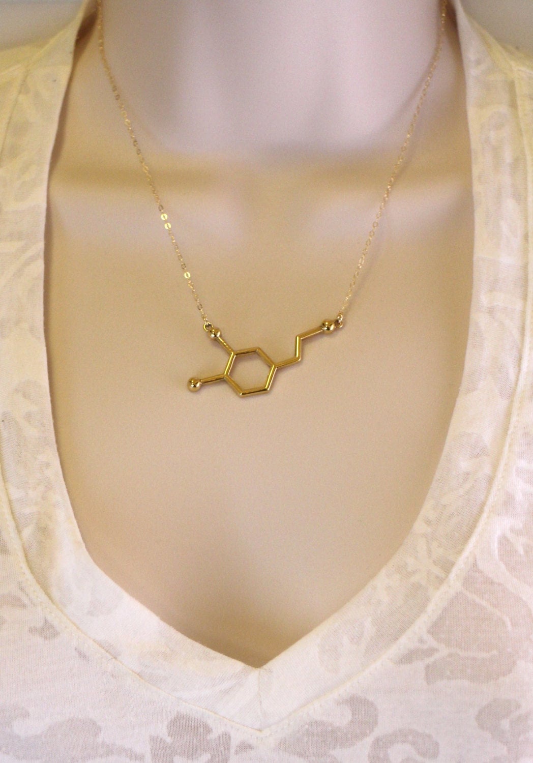 Gold Dopamin-Molekül Halskette Wissenschaft Schmuck Geschenk Gold Dopamin-Molekül Halskette Wissenschaft Schmuck Geschenk von NikolaJewelry