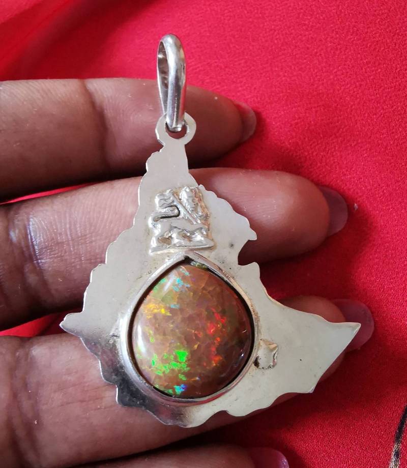 Äthiopien Dark Multicolour Opal Anhänger, The Lion Of Juda Unikat 79Ct Nr01 Ethiopian von Nilquelle