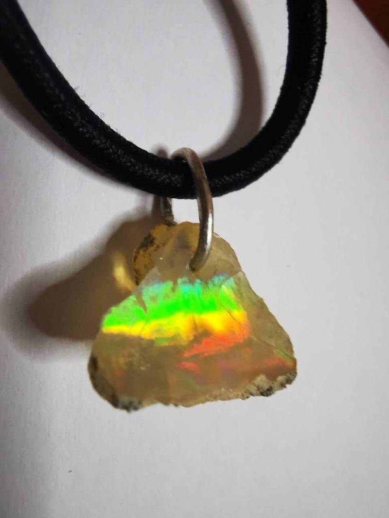 Äthiopien Multicolour Wello Natur Opal Anhänger, Unikat Nr 01 Äthiopien Multicolour Wello Natur Opal Anhänger, Unikat Nr 01 von Nilquelle