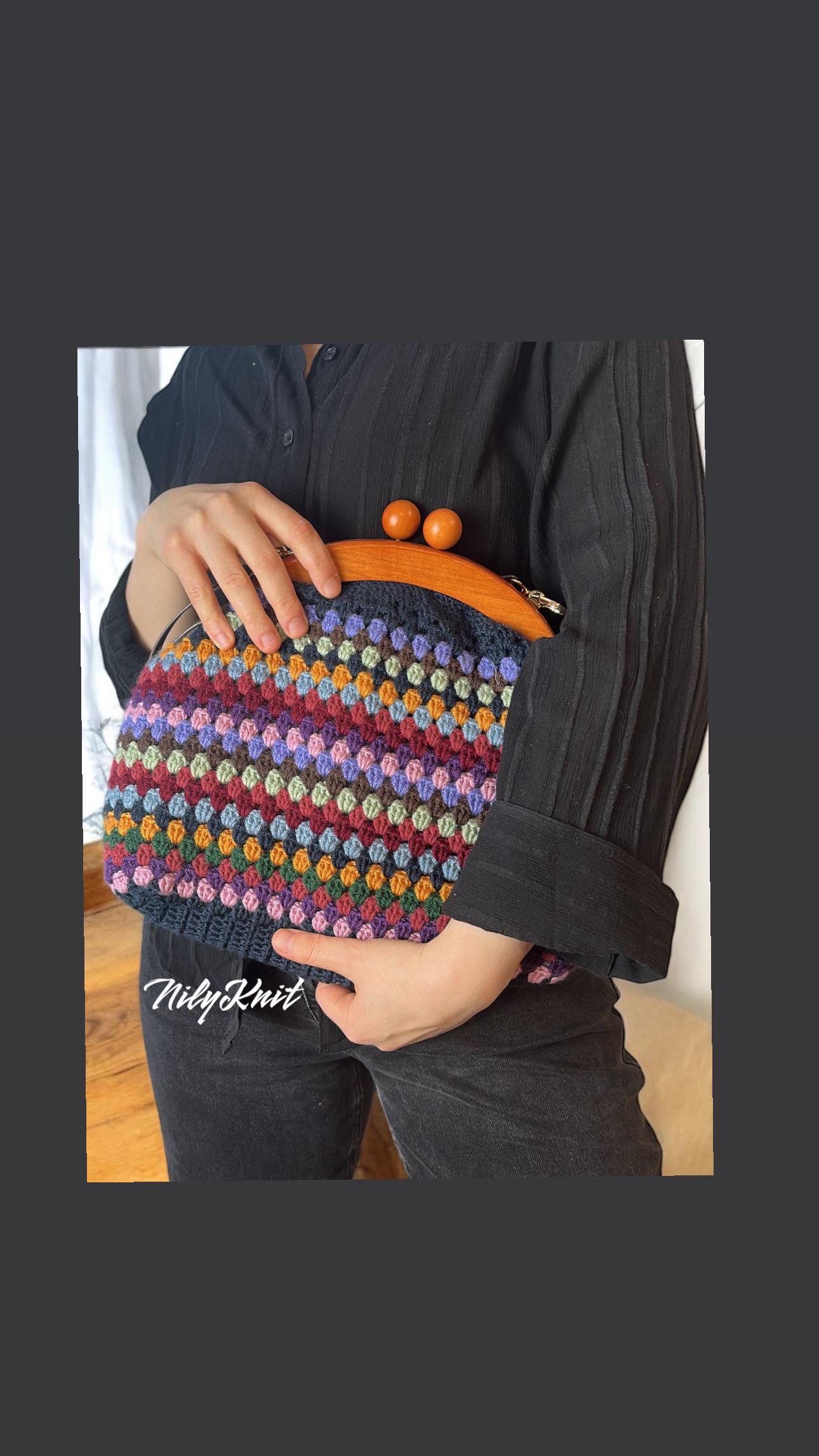 Colorful Crochet Purse, Granny Square Boho Shoulder Bag, Washable Handmade Tote For Women von NilyKnit