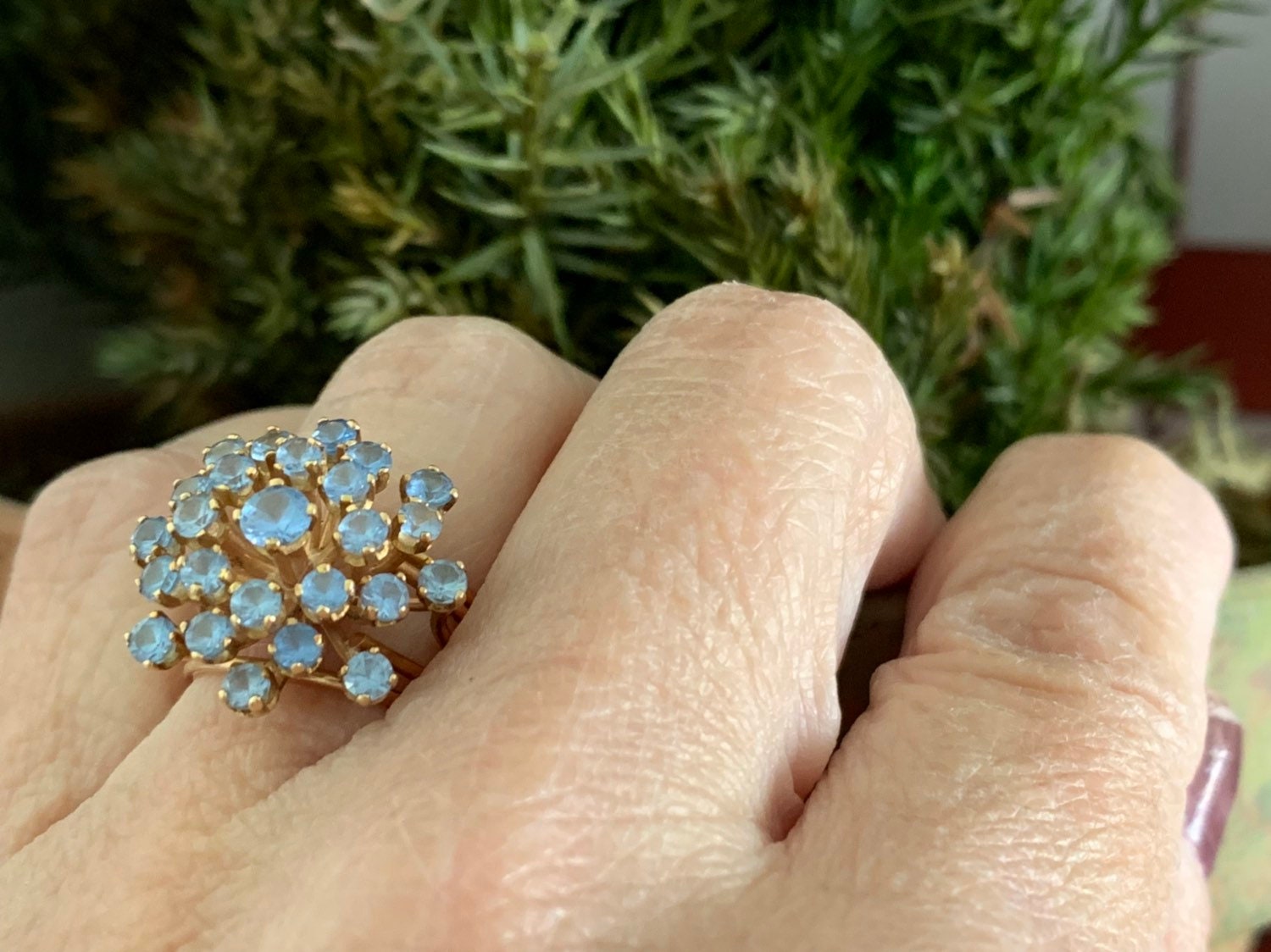 Vintage Aquamarin Cluster Ring 18Kt Gold Retro Style von NinaRioJewelry