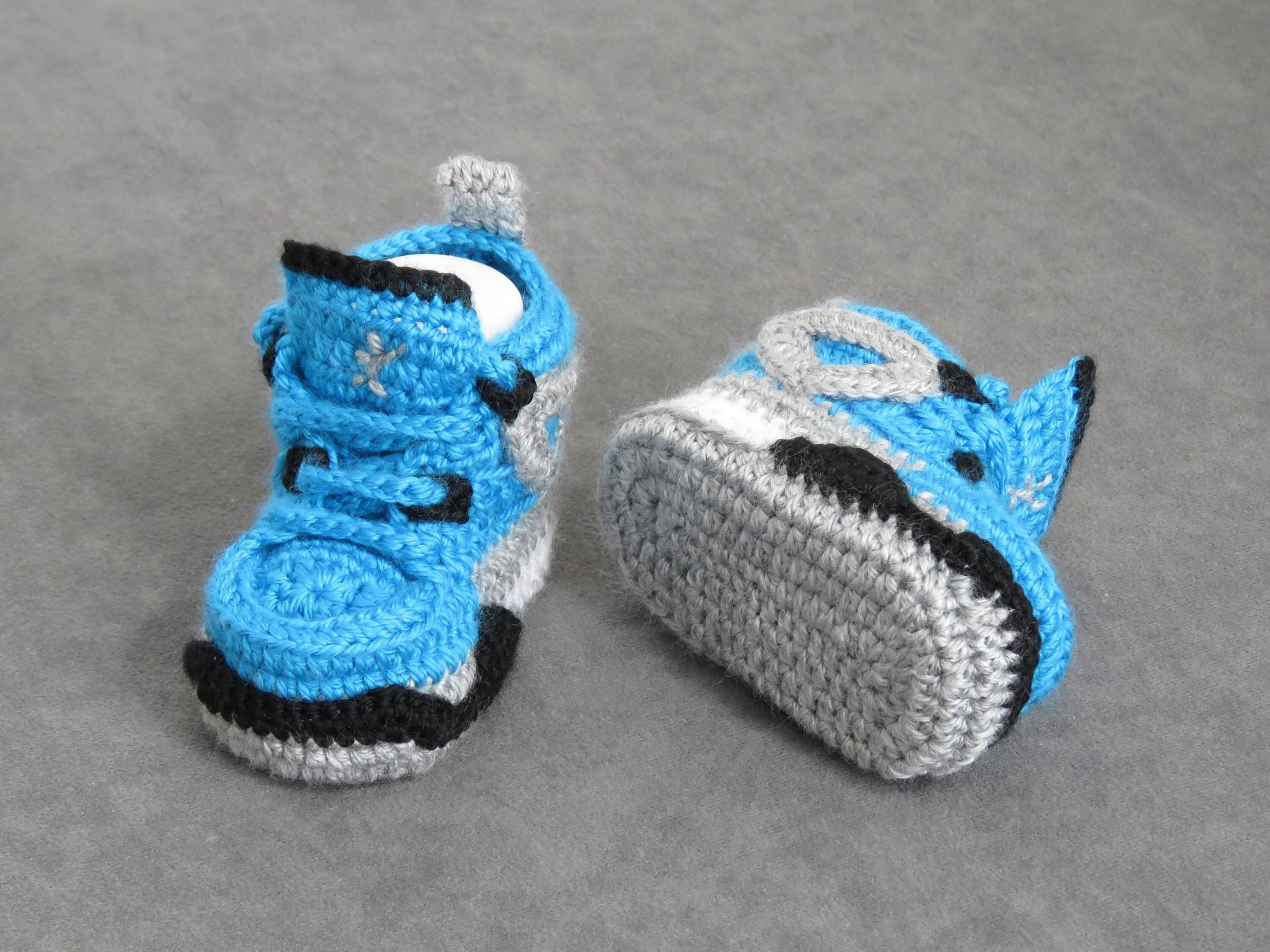 Designer Babysocken Schuhe, Häkelschühchen, Baby Jungenschuhe, Gehäkelte Babyschuhe, Babyschühchen, Babysocken, Neugeborenenschuhe von NinaStitch