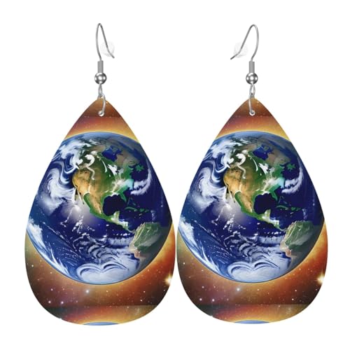 Cosmic Earth Leder-Ohrring-Paare in Tropfenform aus Kunstleder für Frauen, leichtes Leder, baumelnde Ohrringe. von Ninainaid