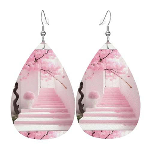 Rosa Kirschblüten-Treppen-Leder-Ohrring-Paare in Tropfenform aus Kunstleder für Damen, leichtes Leder-Hängeohrringe. von Ninainaid