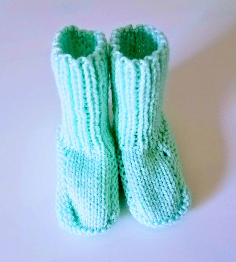 Handgestrickte Babysocken Unisex von NinasKnittingNook