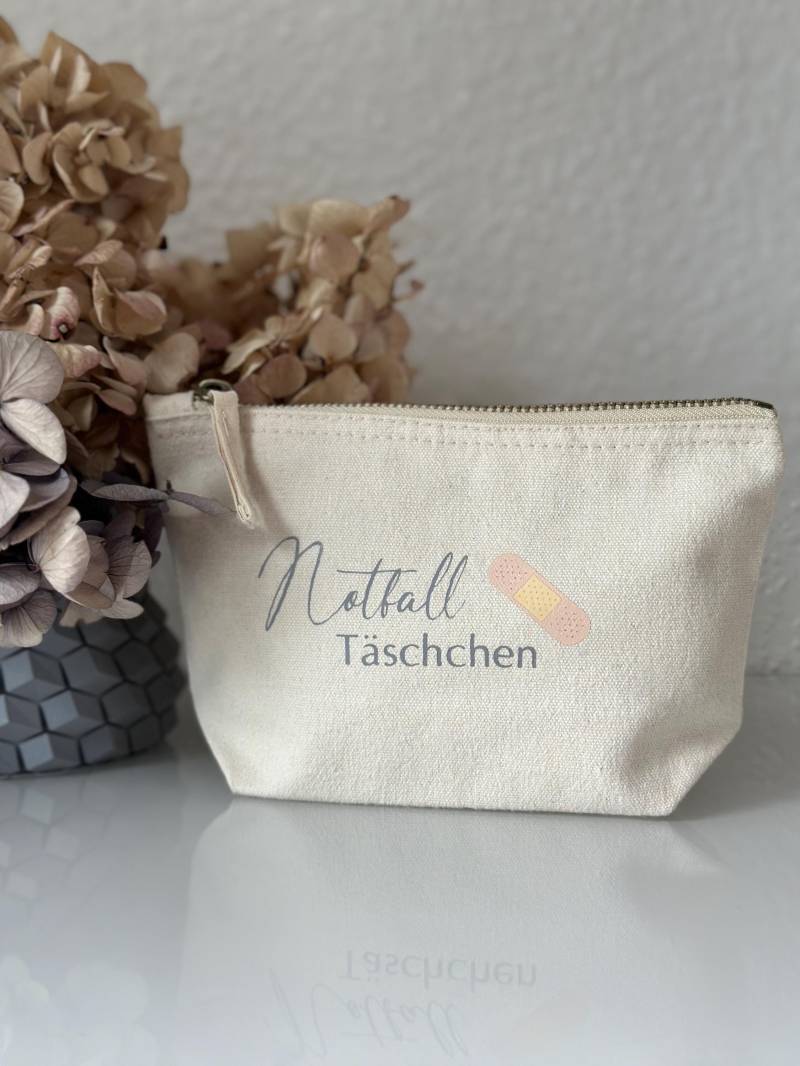 Personalisierte Tasche Medikamentenaufbewahrung I Geschenkidee Zu Muttertag Notfalltäschchen Reiseapotheke Personalisierte Tasche Medikamentenaufbewahrung I Geschenkidee Zu Muttertag Notfalltäschchen Reiseapotheke von hejlittlefam