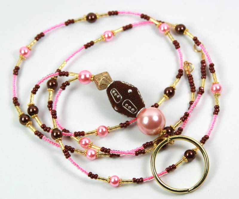 Blush - Perlen Abzeichen Halter, Wulstige Schlüsselband Rosa von NineGemsInspirations