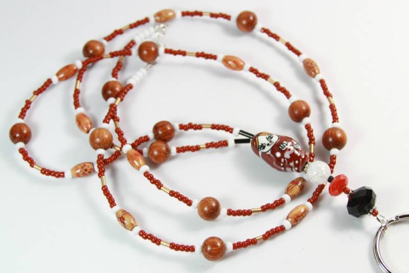 Braune Puppe - Perlen Badge Holder Beaded Lanyard von NineGemsInspirations