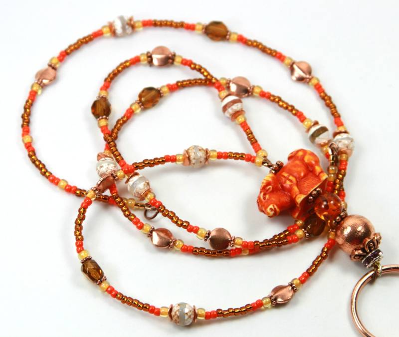 Bull - Perlen Badge Holder, Tier Holder Orange Plakettenhalter, Bull Lanyard von NineGemsInspirations