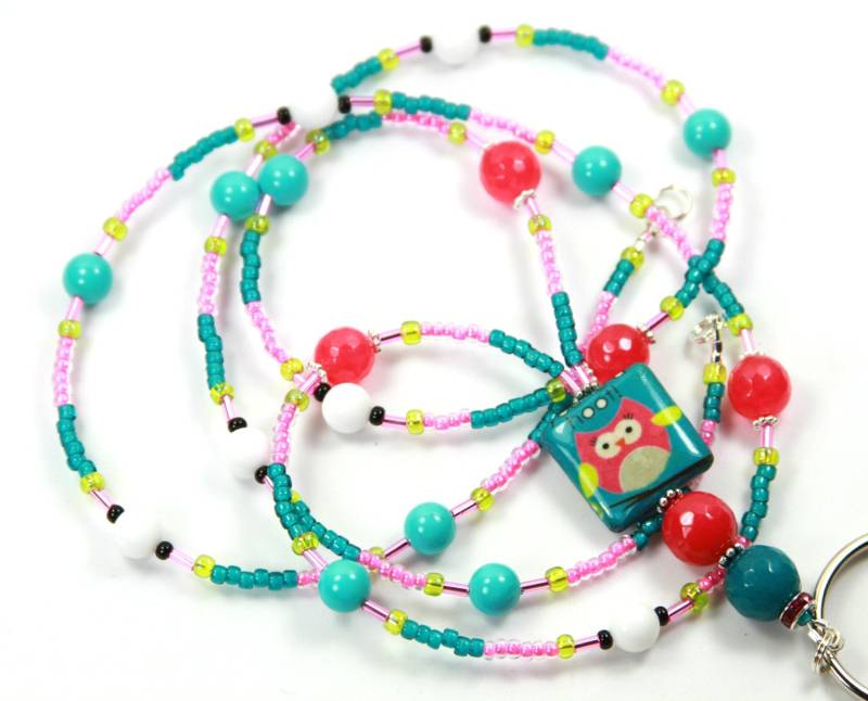 Frühling Owl - Beaded Abzeichen Halter, Lanyard Owl, Owl Badge Holder von NineGemsInspirations