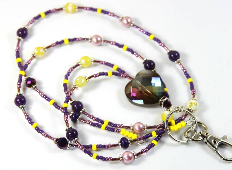 Herz - Ausweisinhaber Perlen, Perlen Lanyard, Herz, Herz-Ausweisinhaber Schlüsselband, Lila Und Gelb, Ausweisinhaber, Schlüsselband von NineGemsInspirations