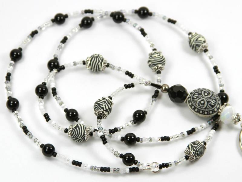 Mitternacht - Perlen Badge Holder, Wulstige Lanyard, Graue Schlüsselband Lanyard Grau Und Schwarz von NineGemsInspirations