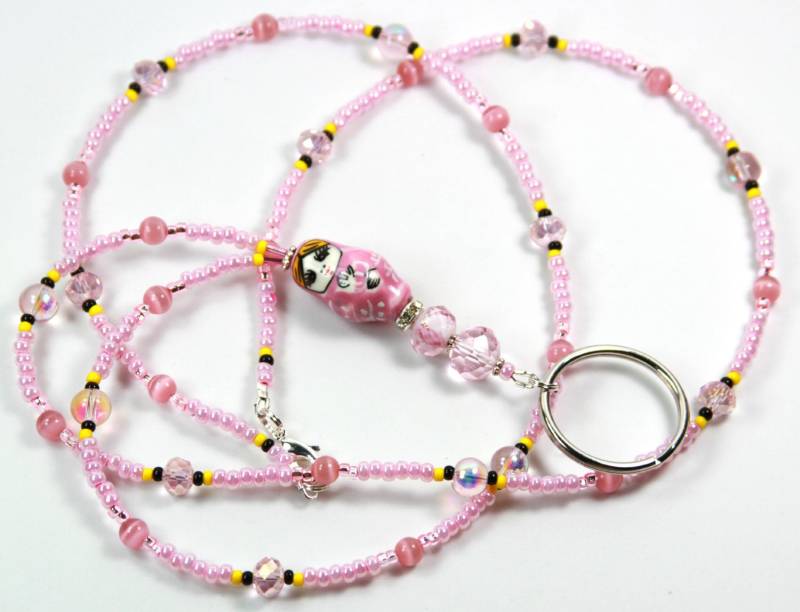 Rosa Puppe - Perlen Plakettenhalter Beaded Lanyard, Rosa Schlüsselband Lanyard Puppe von NineGemsInspirations