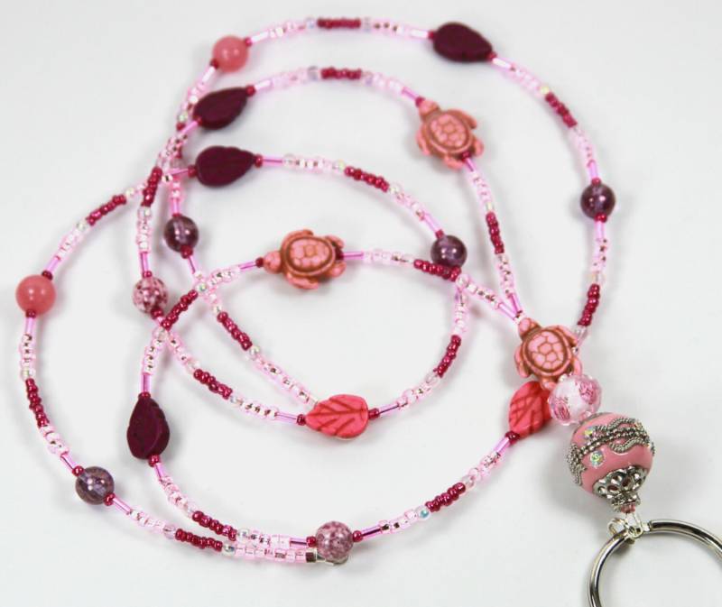 Rosa Schildkröte - Perlen Badge Holder, Beaded Lanyard, Schlüsselband von NineGemsInspirations