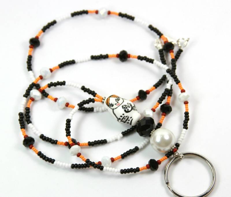 Weiße Puppe - Perlen Badge Holder, Beaded Lanyard, Puppe Schlüsselband von NineGemsInspirations