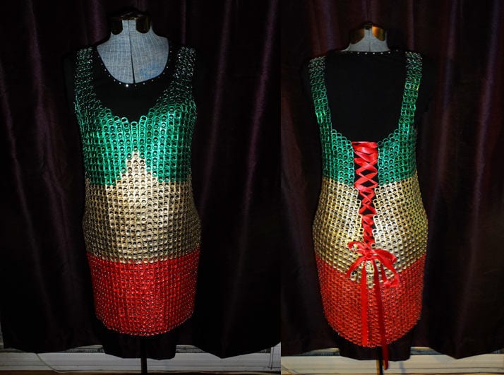 Das "Metal Reggae" Aluminium Pop Tab Kleid in Rot, Gold & Grün, Nach Ihren Maßen Gefertigt Das "Metal Reggae" Aluminium Pop Tab Kleid in Rot, Gold & Grün, Nach Ihren Maßen Gefertigt von NinePrettyNails