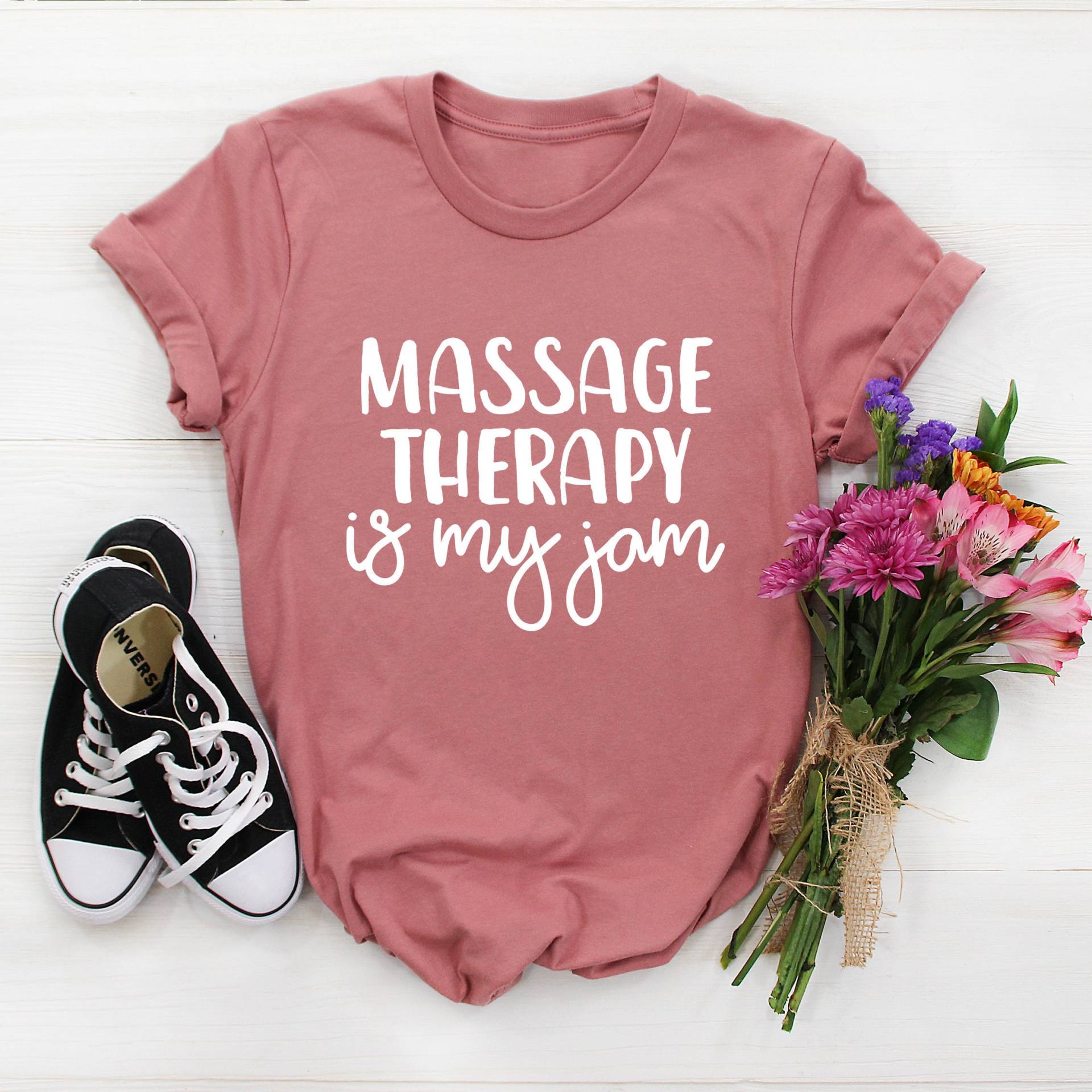Masseur Geschenk, Shirt, Massage Therapie Ist Meine Marmelade, Lustiges Masseuse Shirts, Spa Tshirt Für Frauen Masseur Geschenk, Shirt, Massage Therapie Ist Meine Marmelade, Lustiges Masseuse Shirts, Spa Tshirt Für Frauen von NineToNone