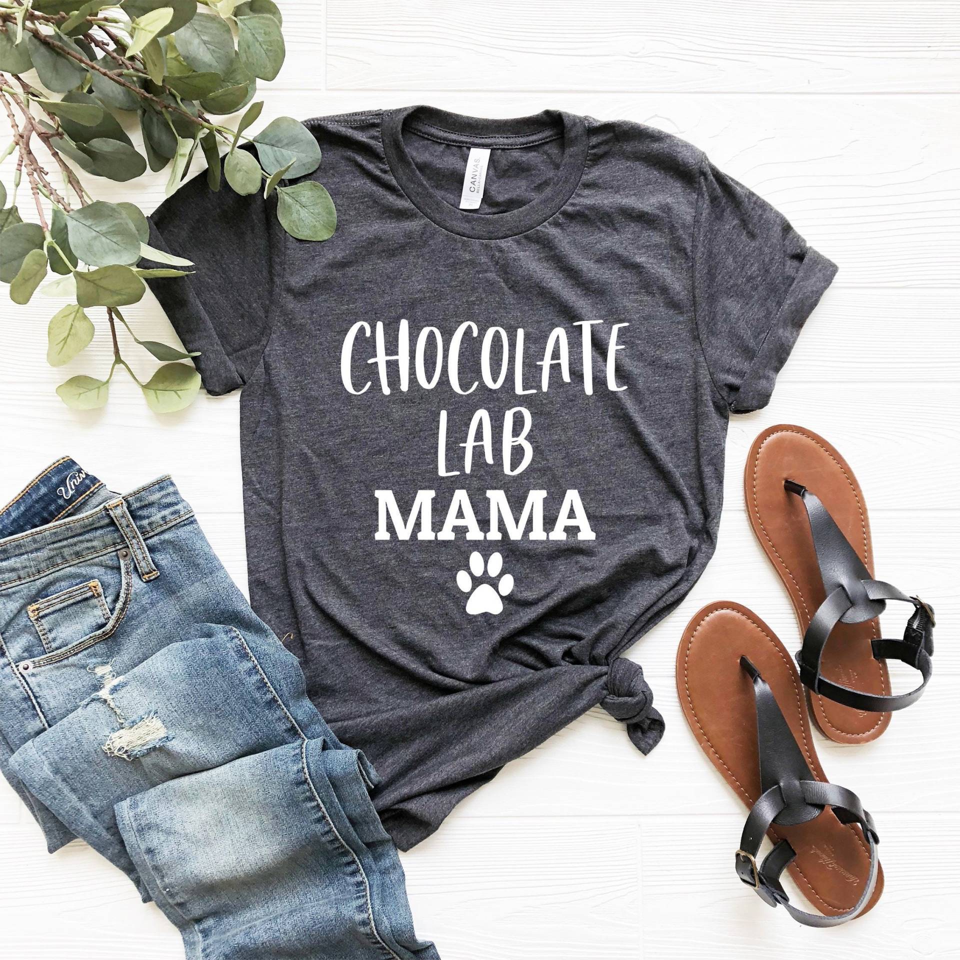 Schokolade Labradorit Shirt, Labrador Mama Geschenk, Hund T-Shirt, Hundeliebhaber Hunde-Shirts Für Frauen Schokolade Labradorit Shirt, Labrador Mama Geschenk, Hund T-Shirt, Hundeliebhaber Hunde-Shirts Für Frauen von NineToNone