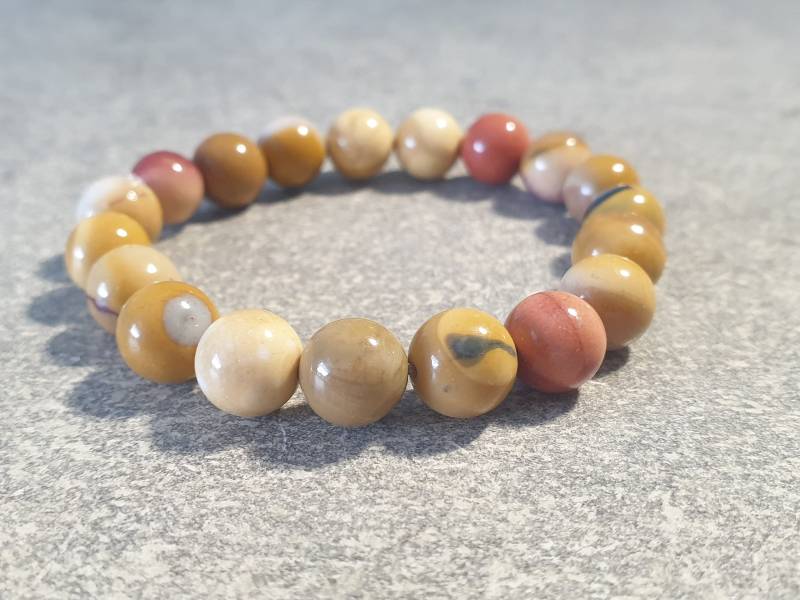 Mookait-Jaspis-Armband - Natursteine 8 Mm Einzelstück Größe 13 Modell 1 von Nippotame