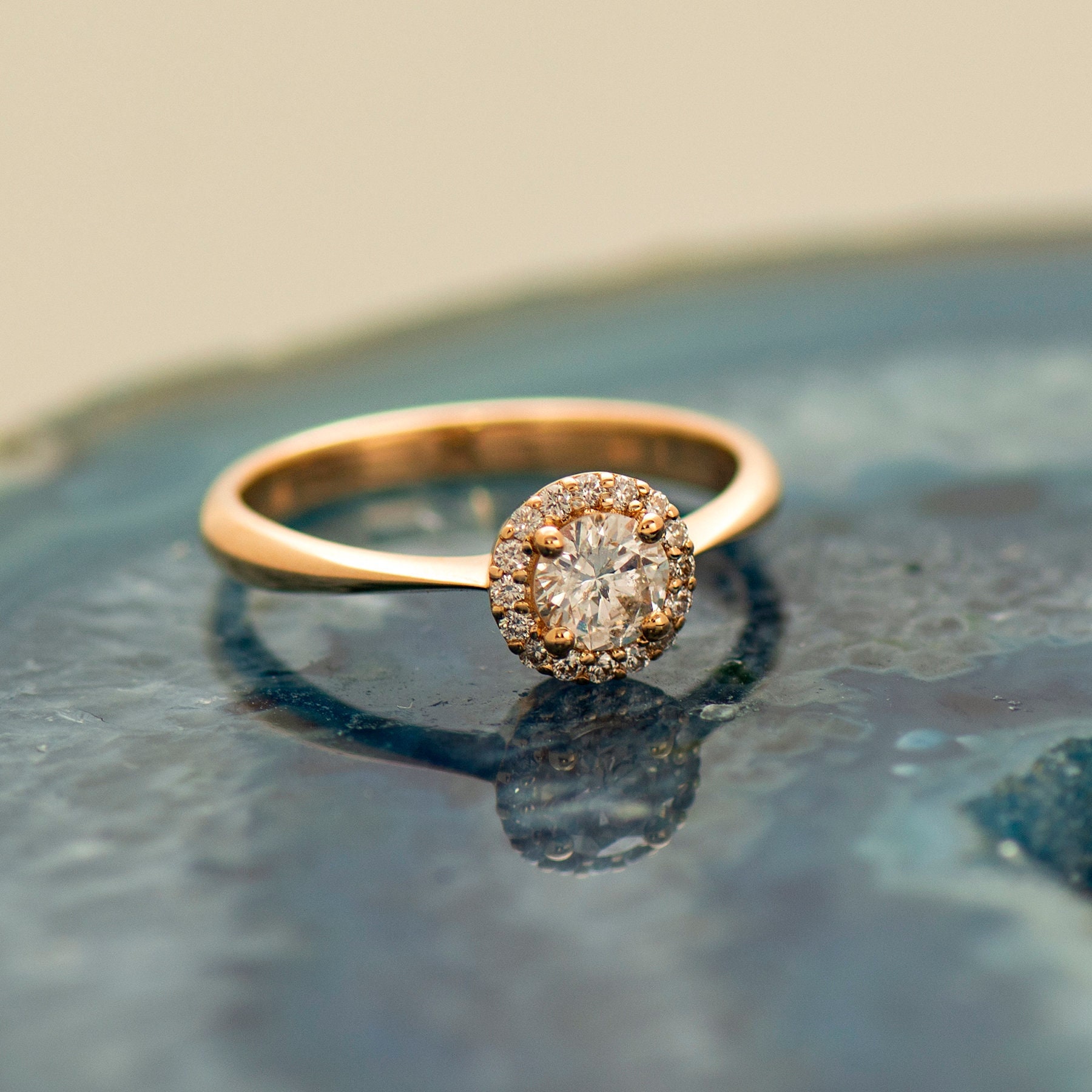 Halo Verlobungsring, Diamant Ring, 14K Roségold, 18K Gold Blumen Ring von NirOliva