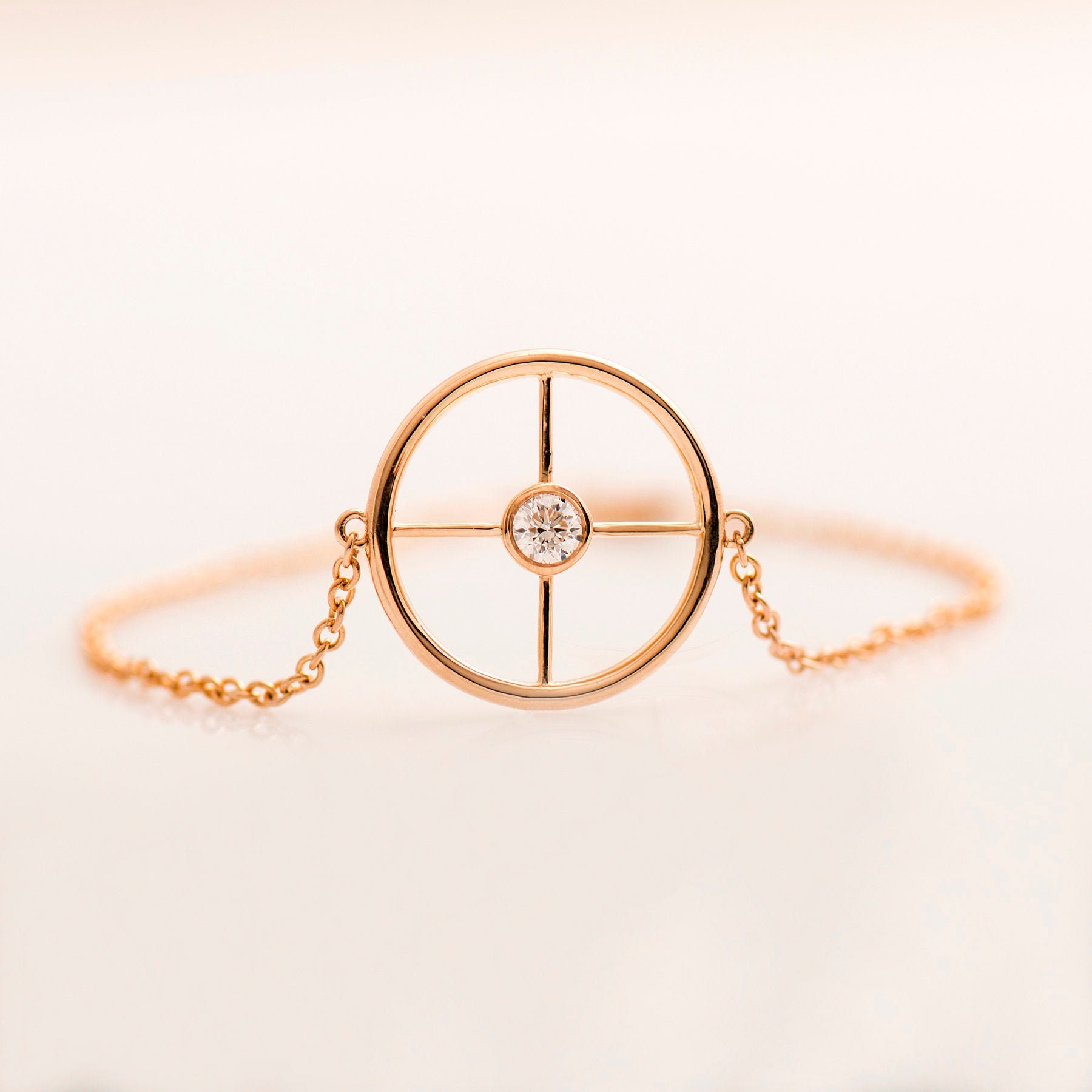 Kreis Diamant Armband, 14K/18K Roségold, Solitär Space Station Rad Gold Armband von NirOliva