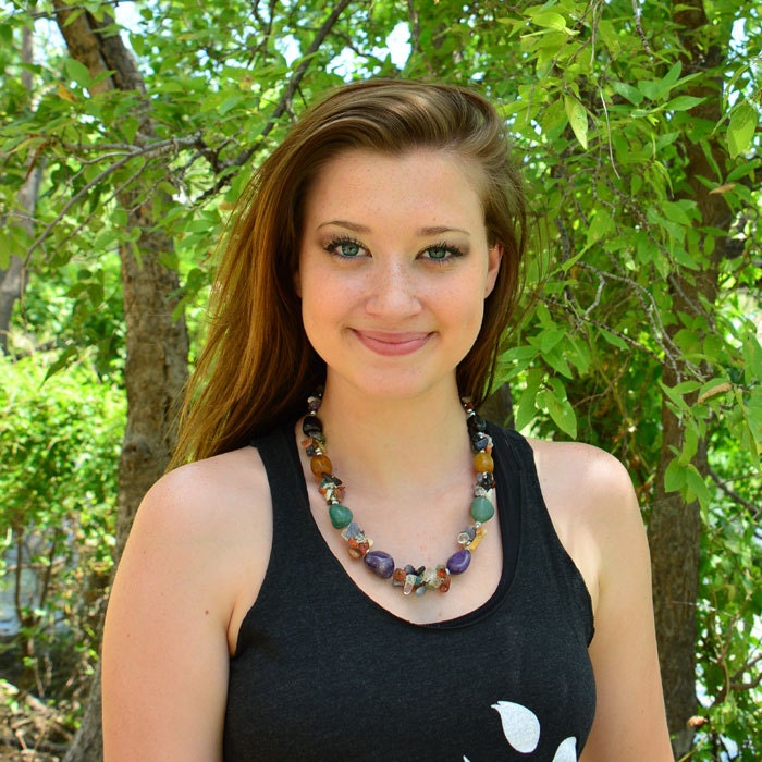 Weißmetall Multi Stein Halskette von NirvanaHandicrafts