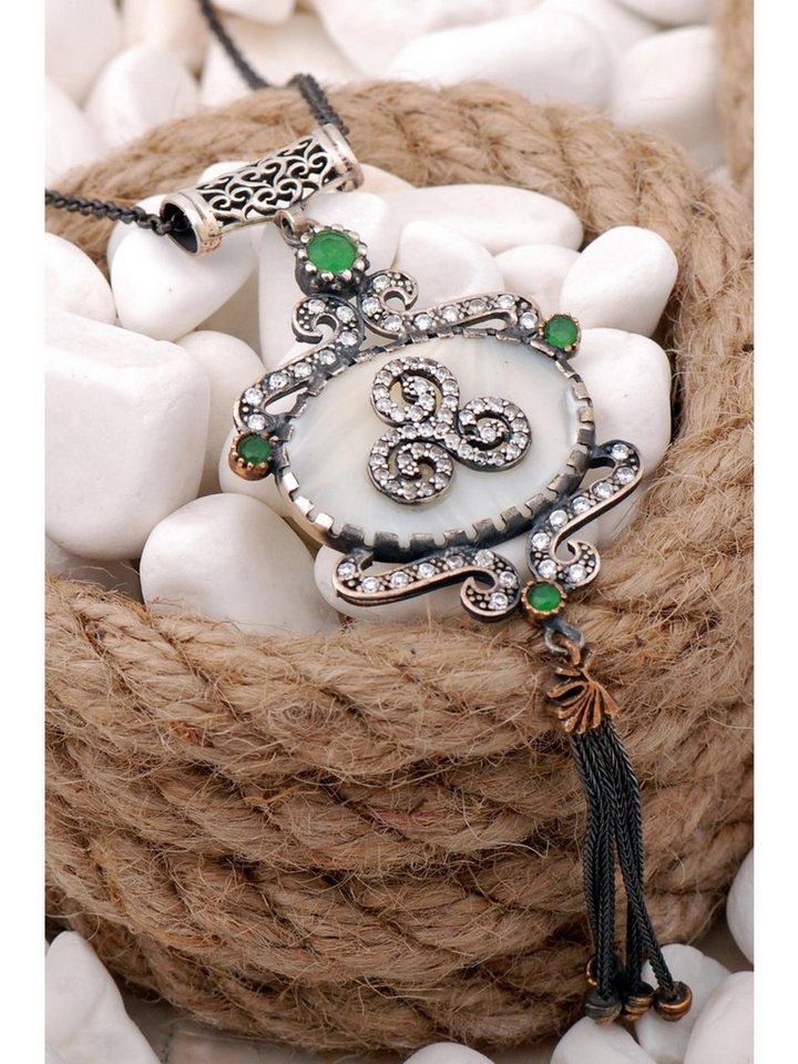 Nisan Kette und Anhänger Set, Handgefertigte Damen Halskette, Silber – Ovale Anhänger mit Perlmutt von Nisan