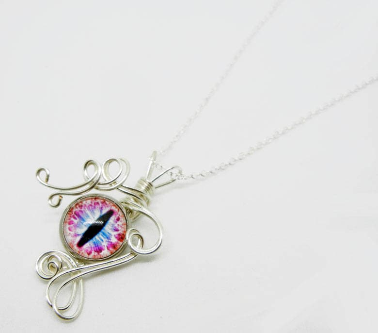 Glas Drachenauge Anhänger - Wire Wrap Dreamweaver Augapfel Mit 22-Zoll Sterling Silber Halskette Glas Drachenauge Anhänger - Wire Wrap Dreamweaver Augapfel Mit 22-Zoll Sterling Silber Halskette von Nixcreations
