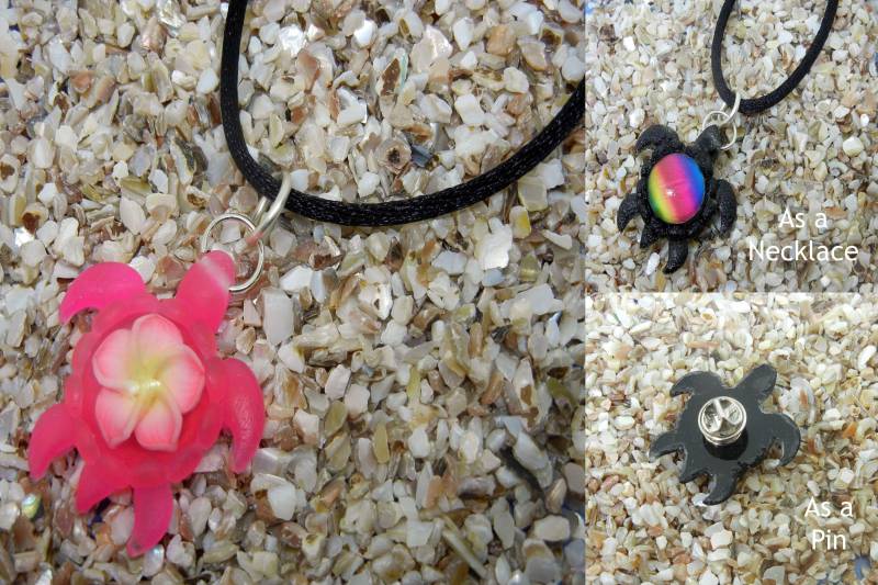 Harz Meeresschildkröte Anhänger Oder Anstecknadel - Pink Schildkröte Mit Plumeria Im Panzer Optionen von Nixcreations