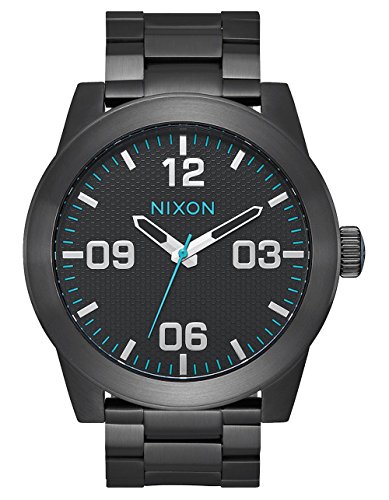 NIXON Herren Analog Japanische Quarzuhr mit Edelstahlband NIXON-A346-P, Alle Schwarz/Blau, Einheitsgröße, The Corporal SS X The Dark Energy Collection von Nixon