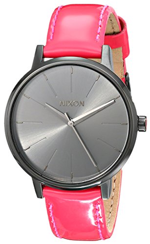 Nixon Damen-Armbanduhr Kensington Bright Pink Patent Analog Quarz Leder A1081394-00 von Nixon